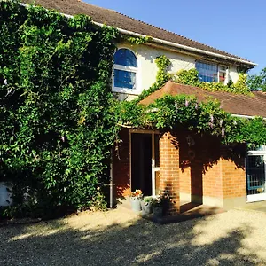 Stapehill Bed & Breakfast Hampreston