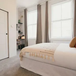 D8 - Shoreditch Guest house London