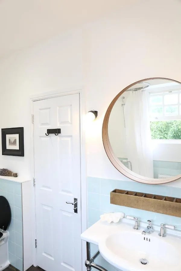Luxury Bed Just Off The Canal Hotel London Guest house
